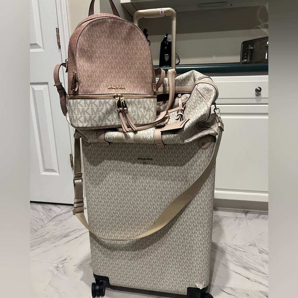 Michael kors luggage set